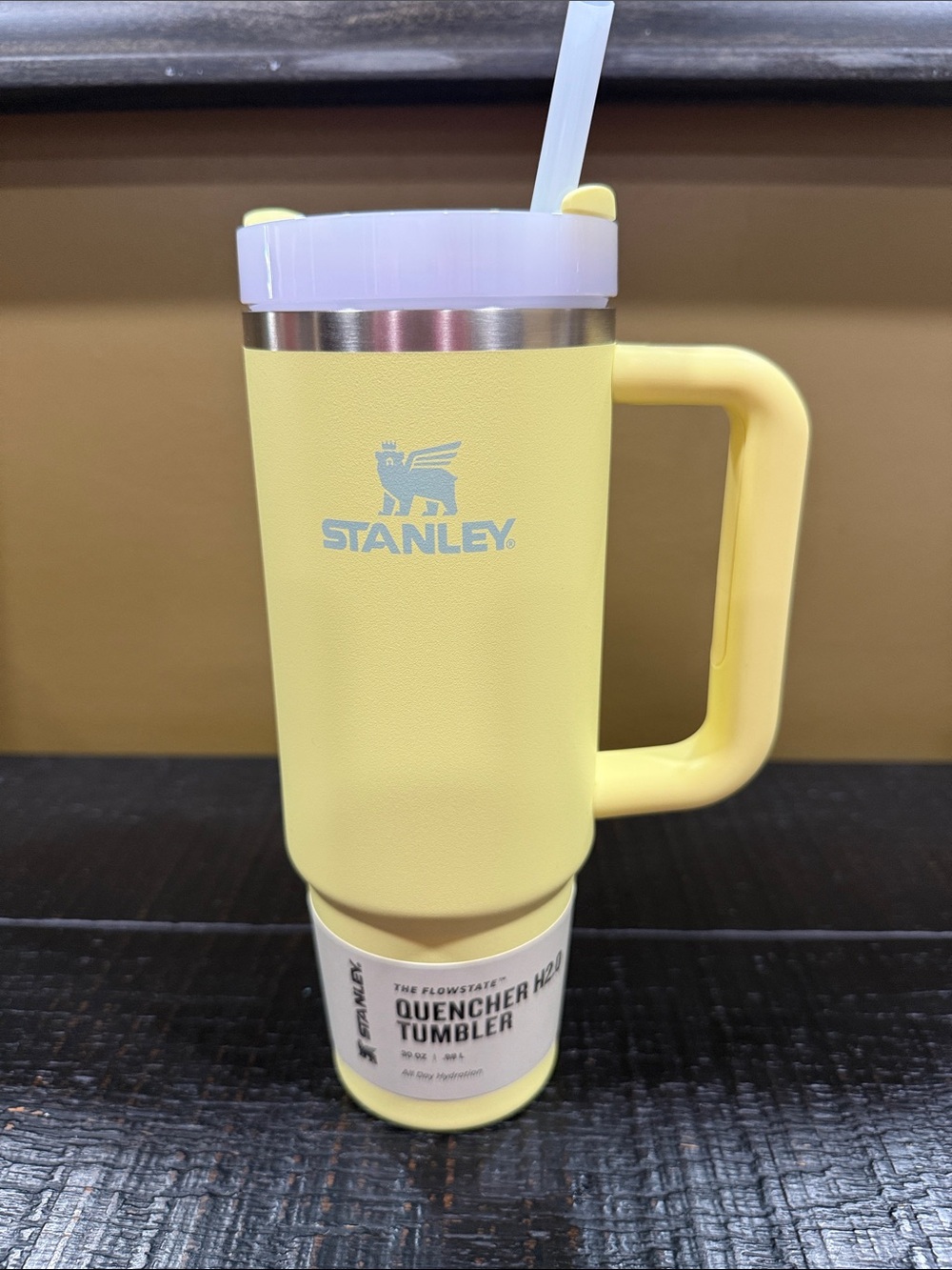 Stanley Pastel Yellow Tumbler white Lid and Straw
